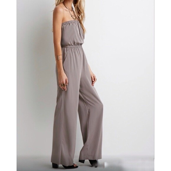 Forever 21 Size Large Strapless Jumpsuit Grey Wide Leg Pants - Picture 1 of 11
